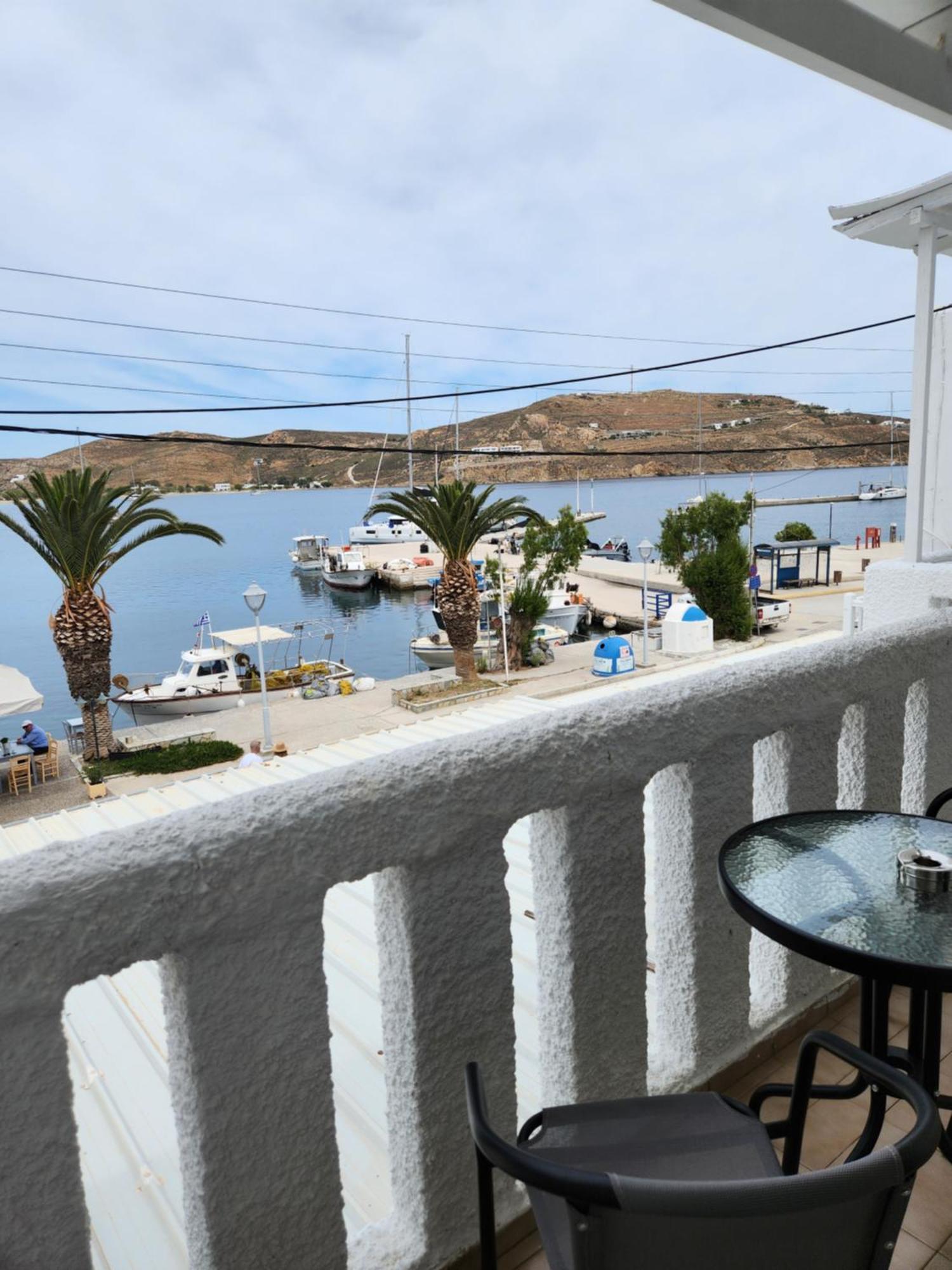 Eleios Hotel Serifos Livadi  Extérieur photo