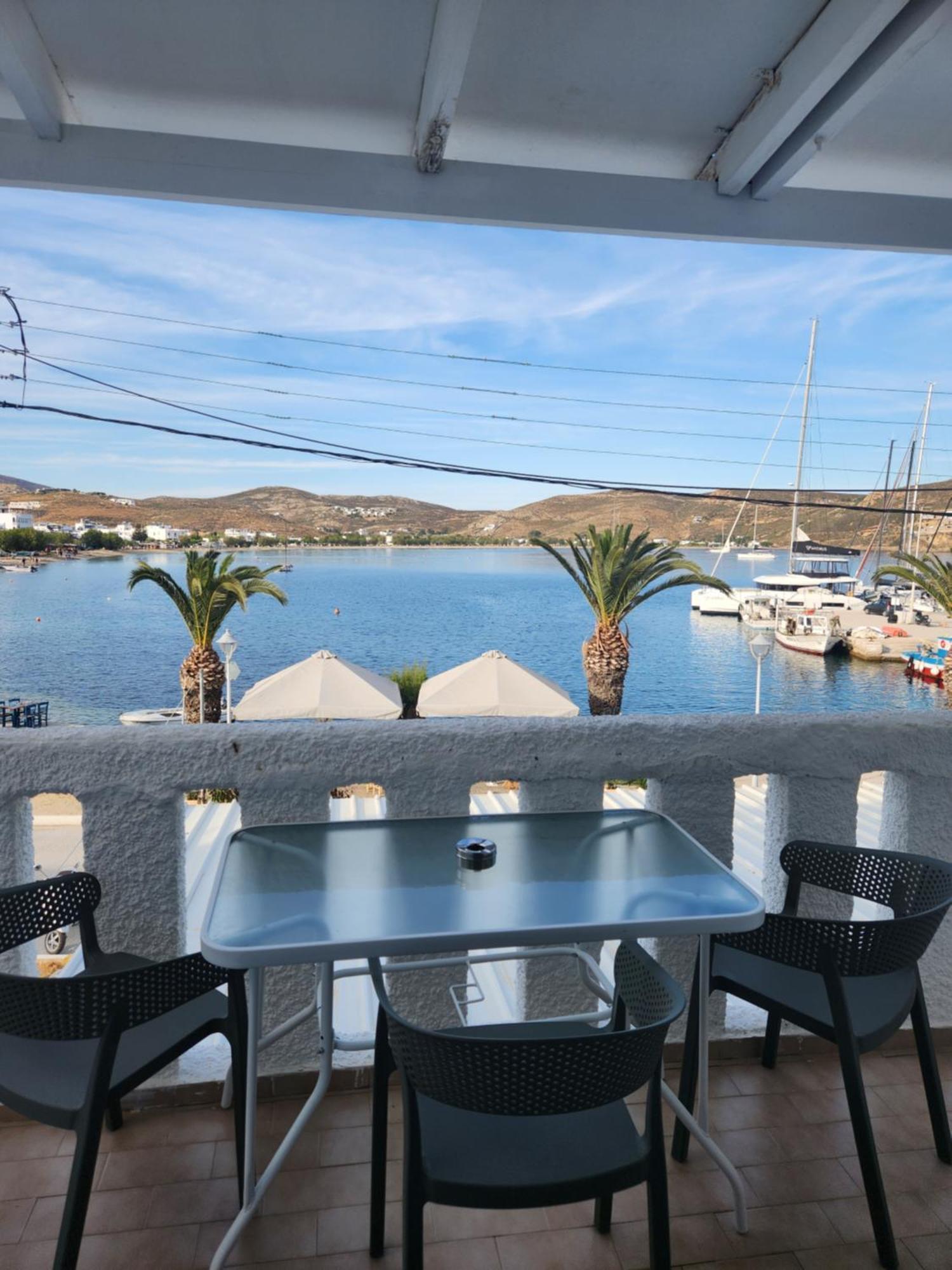 Eleios Hotel Serifos Livadi  Extérieur photo